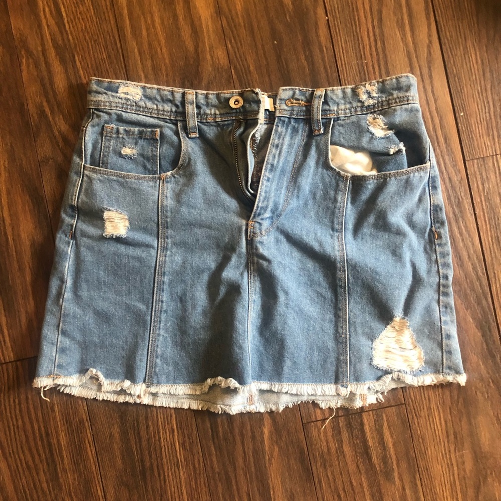 Jean skirt with ripped and fringed look!